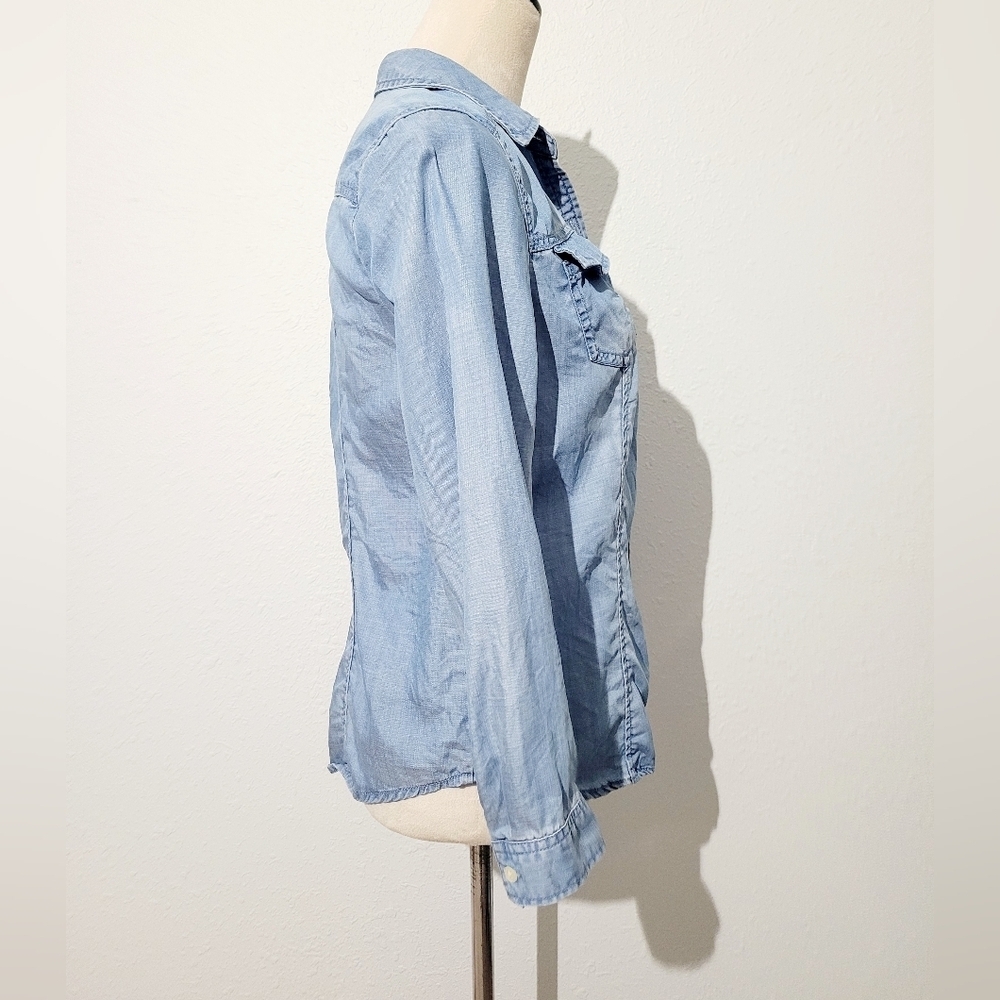 Chico’s Woman's Chambray Button Front Shirt Size Small Light Wash Denim Top - Picture 5 of 14